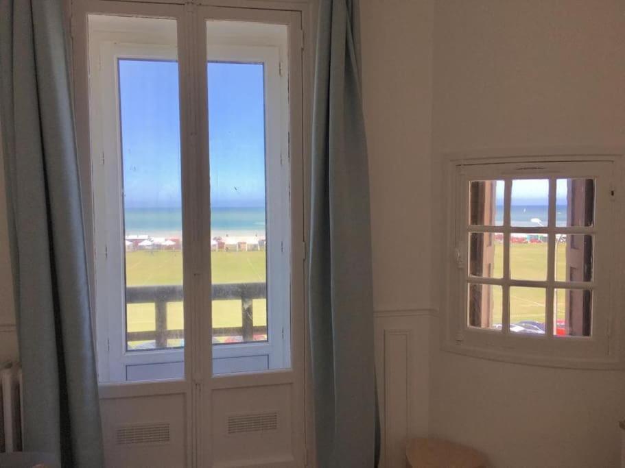 Bel Appartement Vue Mer Centre-Ville, Face Plage Dieppe Exterior foto