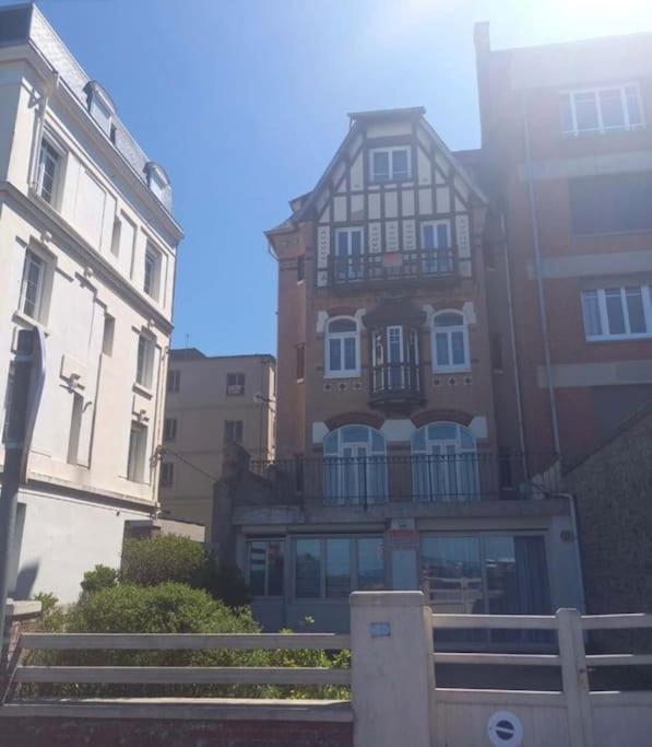 Bel Appartement Vue Mer Centre-Ville, Face Plage Dieppe Exterior foto